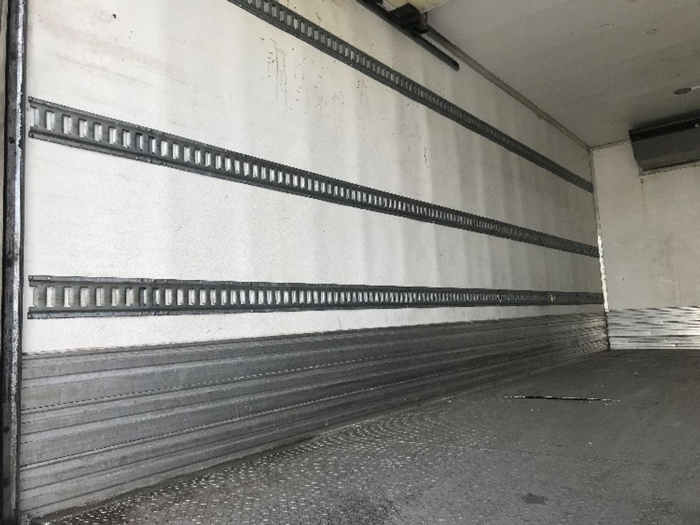 Refrigerated Truck-Light and Medium Duty Trucks-International-2019-4300-West Sacramento-CA-192,894\n\t\tmiles-$ 41,250 - Image 11