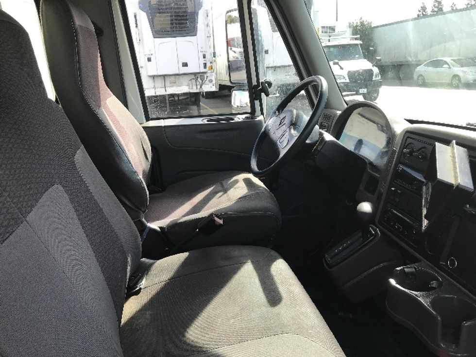 Refrigerated Truck-Light and Medium Duty Trucks-International-2019-4300-West Sacramento-CA-192,894\n\t\tmiles-$ 41,250 - Image 22