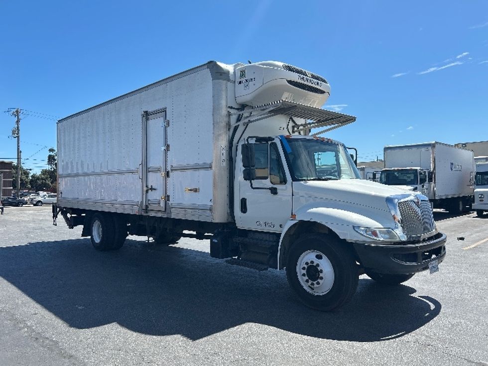 Refrigerated Truck-Light and Medium Duty Trucks-International-2019-4300-West Sacramento-CA-236,996\n\t\tmiles-$ 46,750 - Image 1