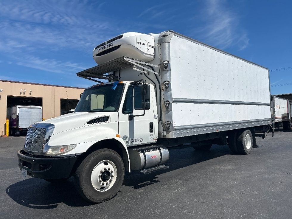 Refrigerated Truck-Light and Medium Duty Trucks-International-2019-4300-West Sacramento-CA-236,996\n\t\tmiles-$ 46,750 - Image 3