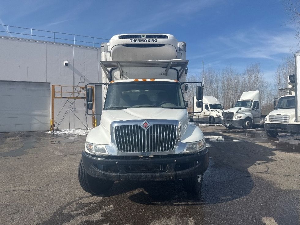 Refrigerated Truck-Light and Medium Duty Trucks-International-2019-4300-Wixom-MI-197,836\n\t\tmiles-$ 57,000 - Image 2