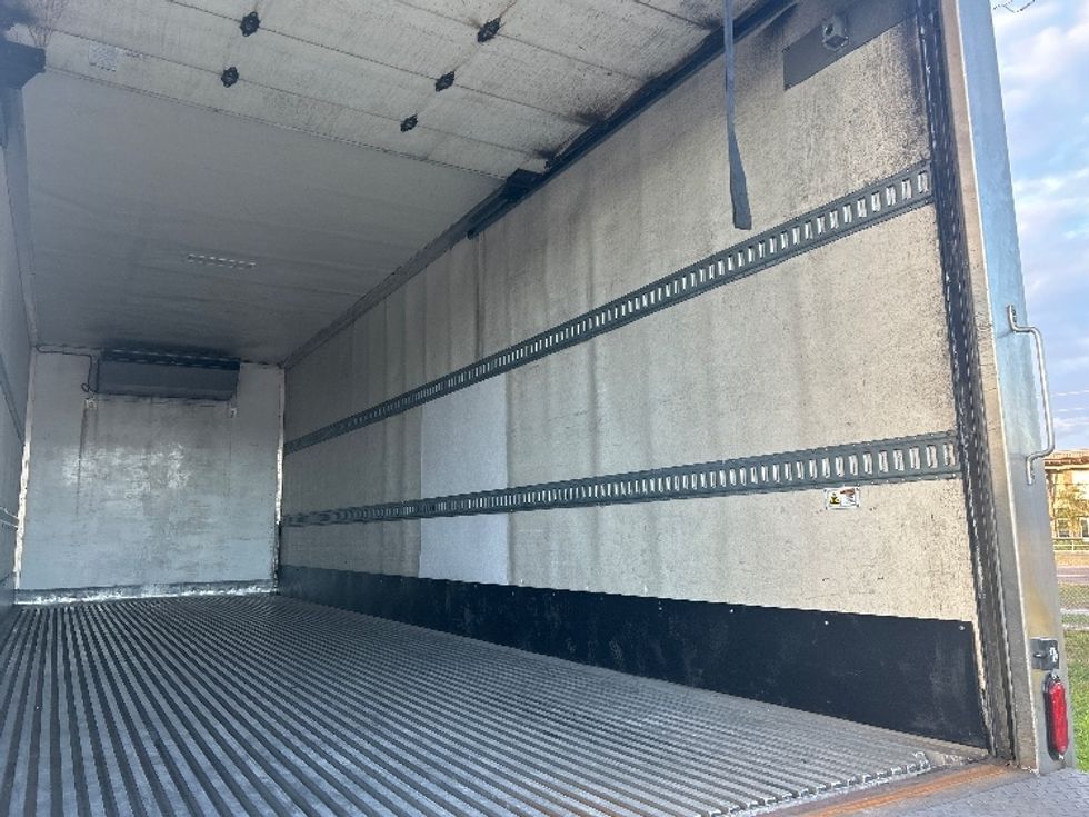 Refrigerated Truck-Light and Medium Duty Trucks-International-2019-4400-Apopka-FL-300,164\n\t\tmiles-$ 46,500 - Image 12