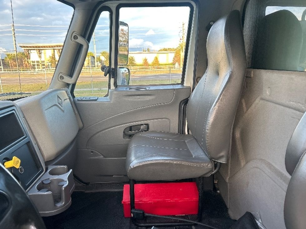 Refrigerated Truck-Light and Medium Duty Trucks-International-2019-4400-Apopka-FL-300,164\n\t\tmiles-$ 46,500 - Image 19
