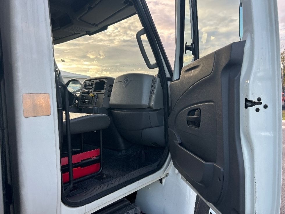Refrigerated Truck-Light and Medium Duty Trucks-International-2019-4400-Apopka-FL-300,164\n\t\tmiles-$ 46,500 - Image 20