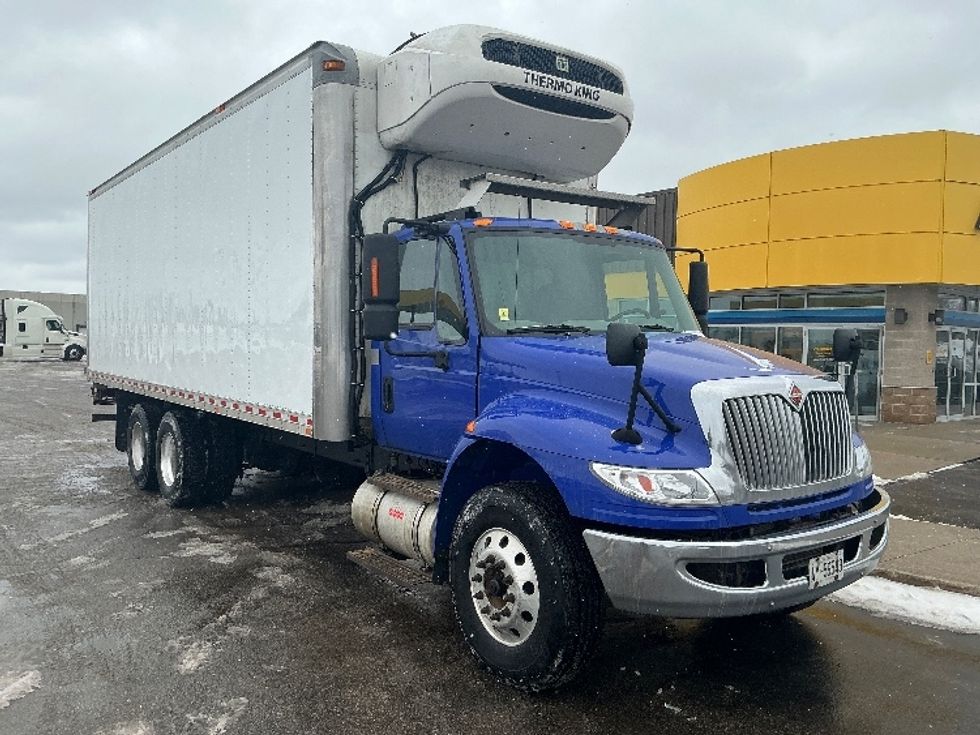 Refrigerated Truck-Light and Medium Duty Trucks-International-2019-4400-Cambridge-ON-423,537\n\t\tkm-$ 72,000 - Image 1