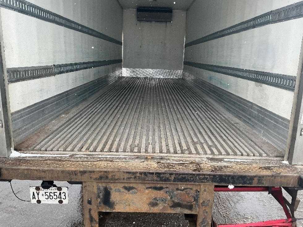 Refrigerated Truck-Light and Medium Duty Trucks-International-2019-4400-Cambridge-ON-423,537\n\t\tkm-$ 72,000 - Image 9