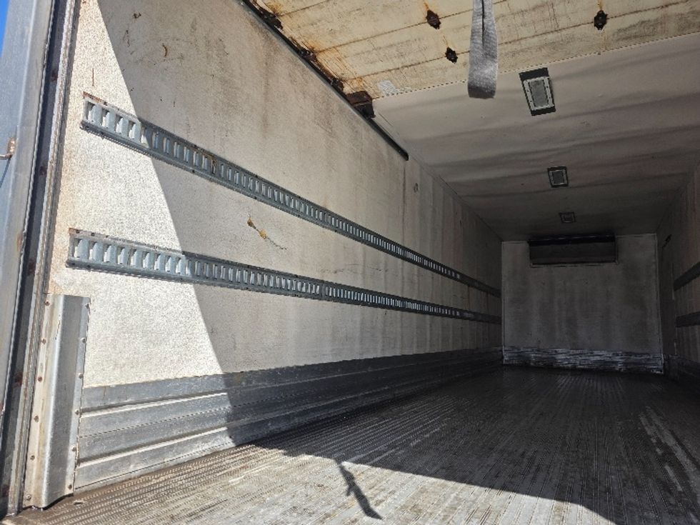 Refrigerated Truck-Light and Medium Duty Trucks-International-2019-4400-Cranbury-NJ-336,379\n\t\tmiles-$ 44,000 - Image 11