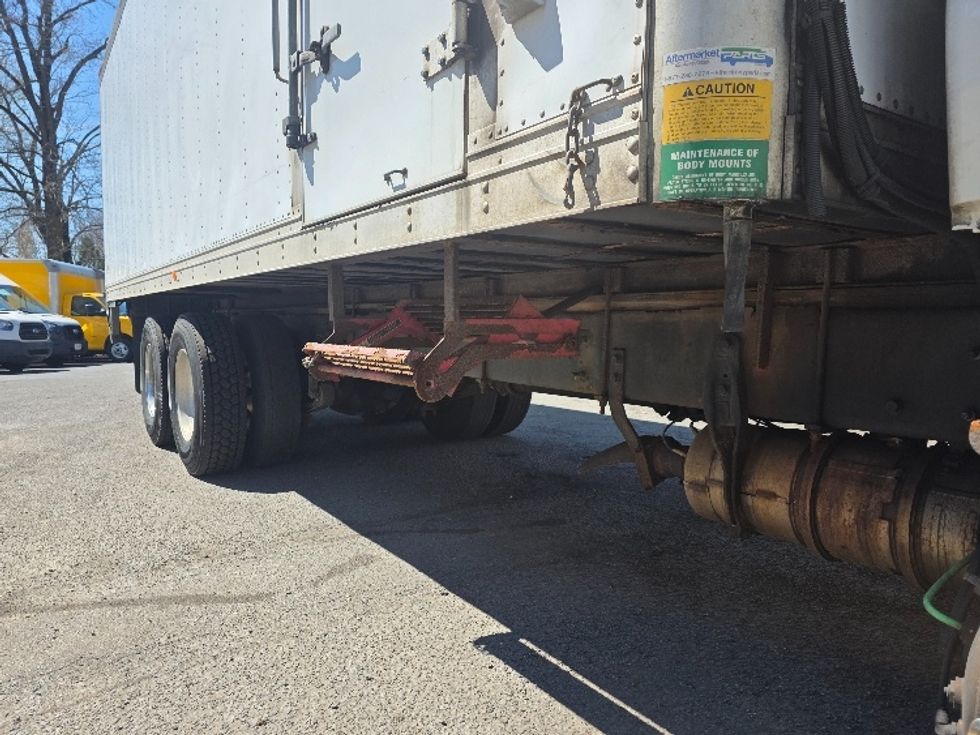 Refrigerated Truck-Light and Medium Duty Trucks-International-2019-4400-Cranbury-NJ-336,379\n\t\tmiles-$ 44,000 - Image 14