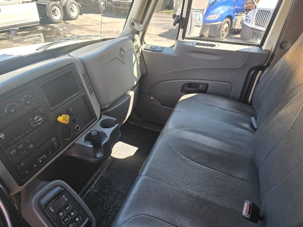 Refrigerated Truck-Light and Medium Duty Trucks-International-2019-4400-Cranbury-NJ-336,379\n\t\tmiles-$ 44,000 - Image 19