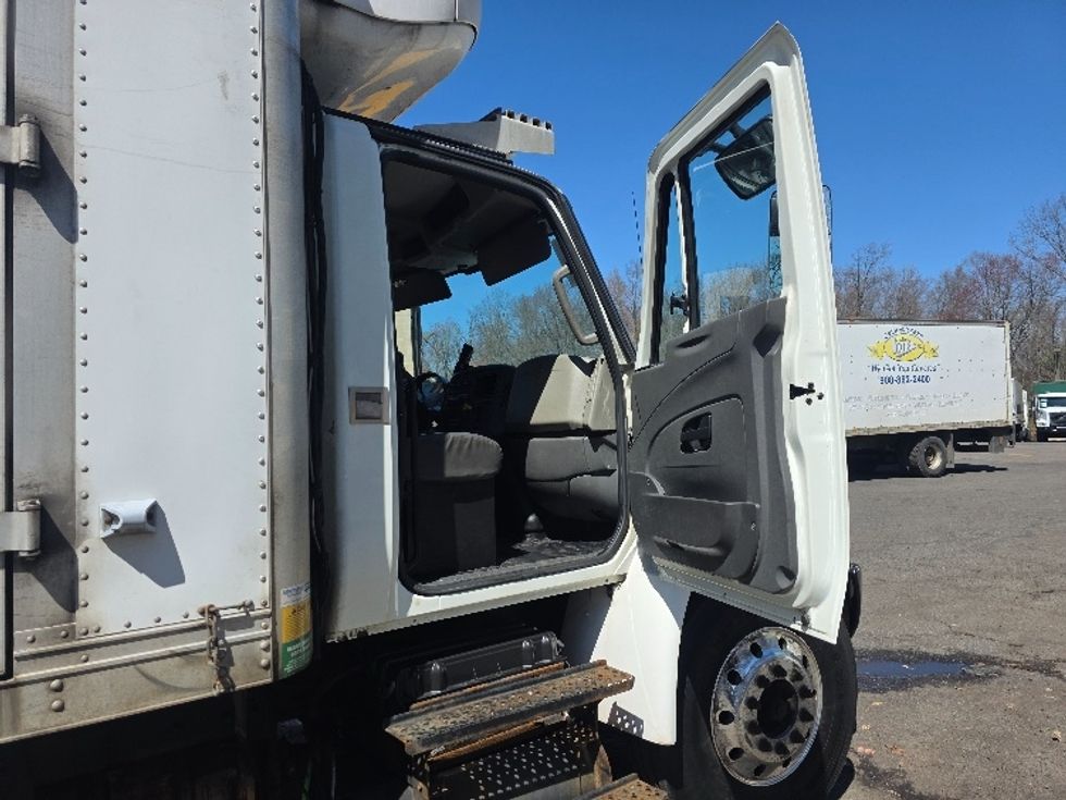 Refrigerated Truck-Light and Medium Duty Trucks-International-2019-4400-Cranbury-NJ-336,379\n\t\tmiles-$ 44,000 - Image 20