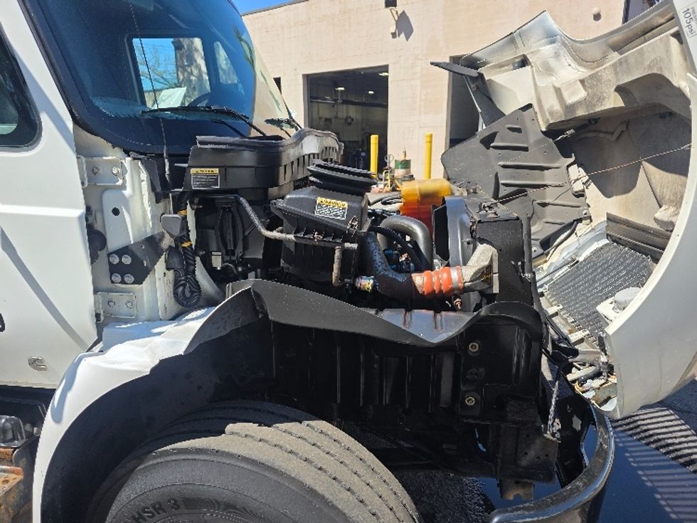 Refrigerated Truck-Light and Medium Duty Trucks-International-2019-4400-Cranbury-NJ-336,379\n\t\tmiles-$ 44,000 - Image 23