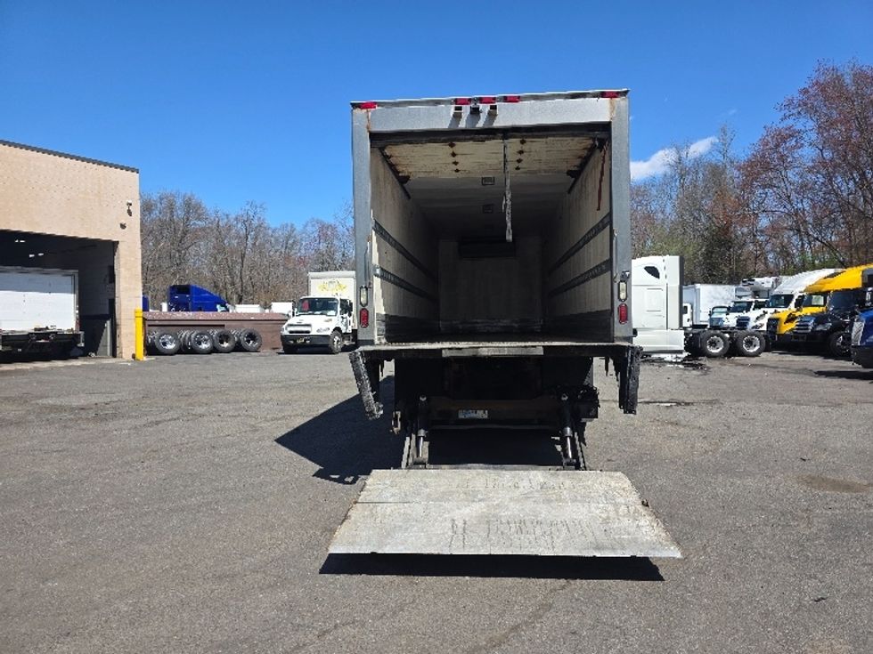 Refrigerated Truck-Light and Medium Duty Trucks-International-2019-4400-Cranbury-NJ-336,379\n\t\tmiles-$ 44,000 - Image 9