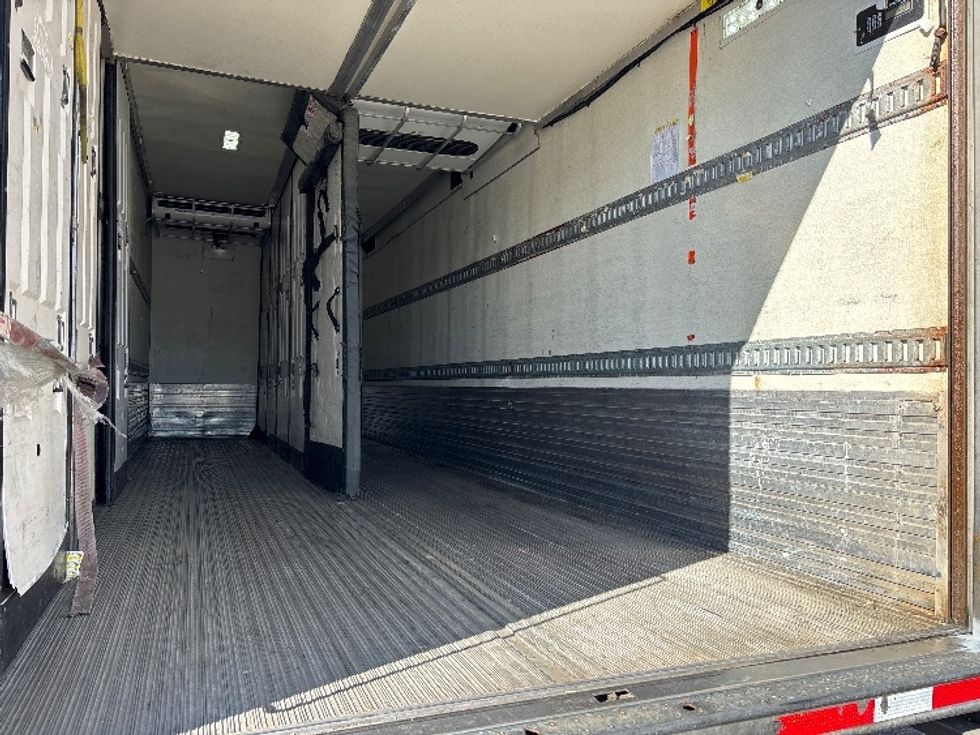 Refrigerated Truck-Light and Medium Duty Trucks-International-2019-4400-Mississauga-ON-158,424\n\t\tkm-$ 92,000 - Image 12