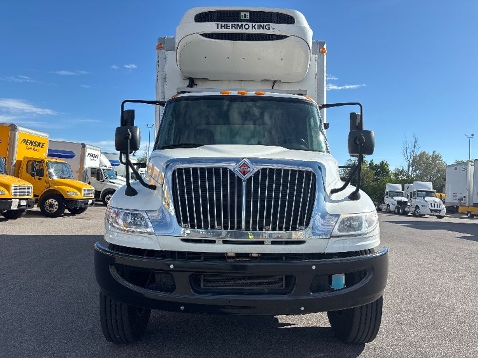 Refrigerated Truck-Light and Medium Duty Trucks-International-2019-4400-Mississauga-ON-158,424\n\t\tkm-$ 92,000 - Image 2