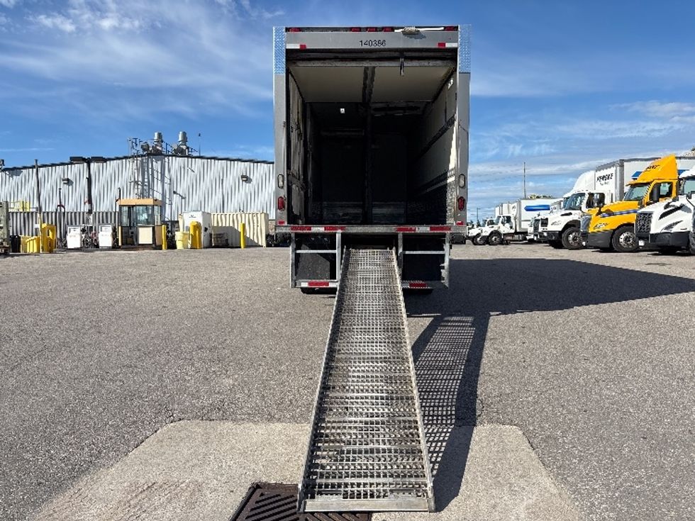 Refrigerated Truck-Light and Medium Duty Trucks-International-2019-4400-Mississauga-ON-158,424\n\t\tkm-$ 92,000 - Image 9