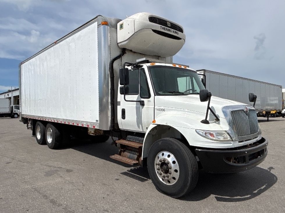 Refrigerated Truck-Light and Medium Duty Trucks-International-2019-4400-Mississauga-ON-167,112\n\t\tkm-$ 94,500 - Image 1