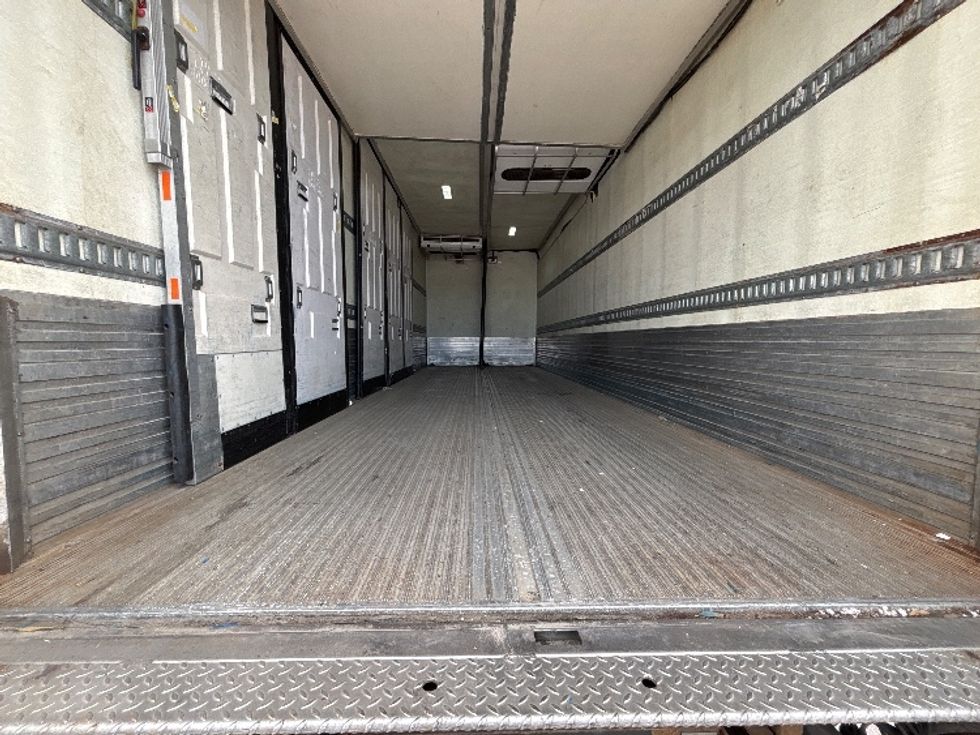 Refrigerated Truck-Light and Medium Duty Trucks-International-2019-4400-Mississauga-ON-167,112\n\t\tkm-$ 94,500 - Image 10