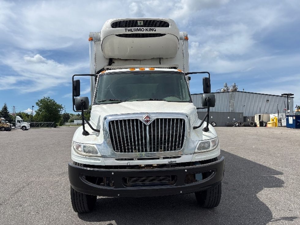 Refrigerated Truck-Light and Medium Duty Trucks-International-2019-4400-Mississauga-ON-167,112\n\t\tkm-$ 94,500 - Image 2