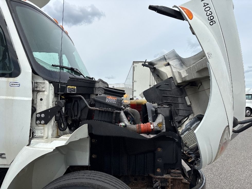 Refrigerated Truck-Light and Medium Duty Trucks-International-2019-4400-Mississauga-ON-167,112\n\t\tkm-$ 94,500 - Image 23