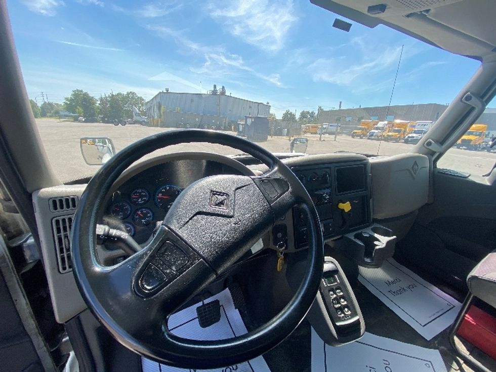 Refrigerated Truck-Light and Medium Duty Trucks-International-2019-4400-Mississauga-ON-176,985\n\t\tkm-$ 95,750 - Image 17