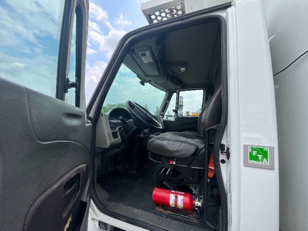 Refrigerated Truck-Light and Medium Duty Trucks-International-2019-4400-Ottawa-ON-183,903\n\t\tkm-$ 89,750 - Image 12