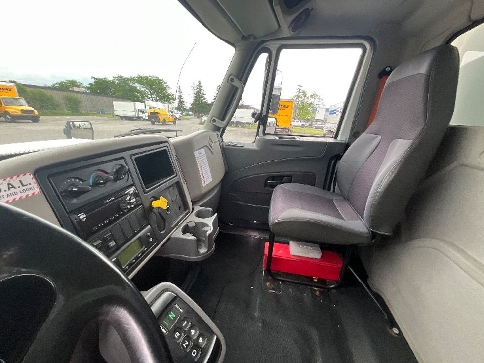 Refrigerated Truck-Light and Medium Duty Trucks-International-2019-4400-Ottawa-ON-211,434\n\t\tkm-$ 87,500 - Image 18