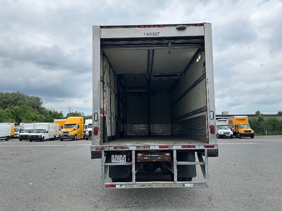 Refrigerated Truck-Light and Medium Duty Trucks-International-2019-4400-Ottawa-ON-211,434\n\t\tkm-$ 87,500 - Image 8