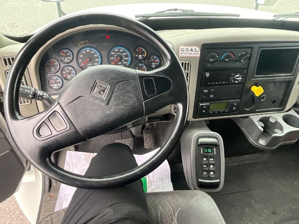 Refrigerated Truck-Light and Medium Duty Trucks-International-2019-4400-Ottawa-ON-220,649\n\t\tkm-$ 81,750 - Image 17