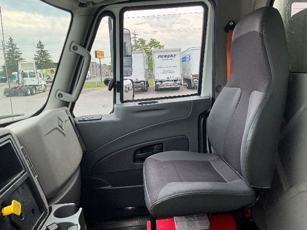 Refrigerated Truck-Light and Medium Duty Trucks-International-2019-4400-Ottawa-ON-220,649\n\t\tkm-$ 81,750 - Image 18