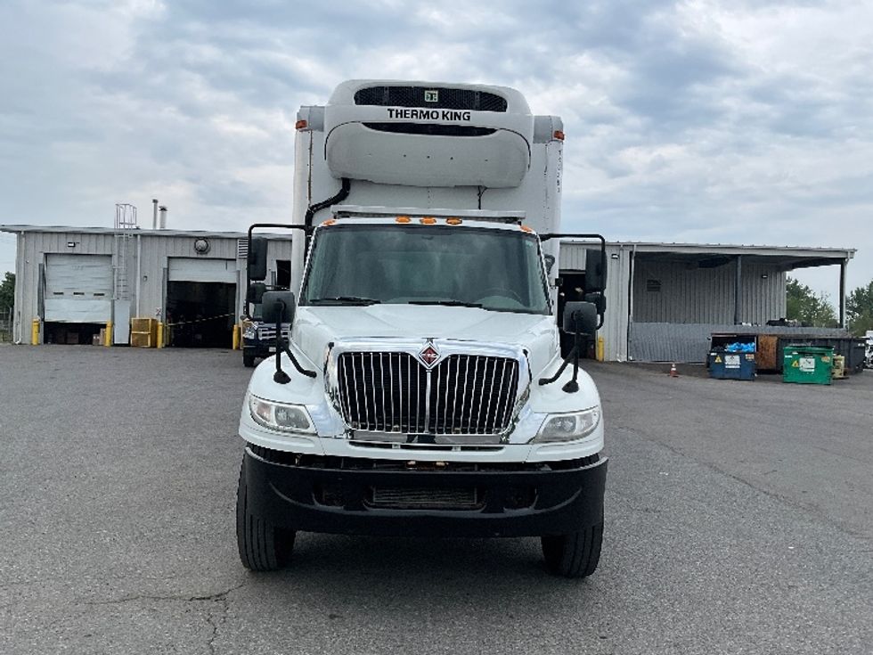 Refrigerated Truck-Light and Medium Duty Trucks-International-2019-4400-Ottawa-ON-220,649\n\t\tkm-$ 81,750 - Image 2