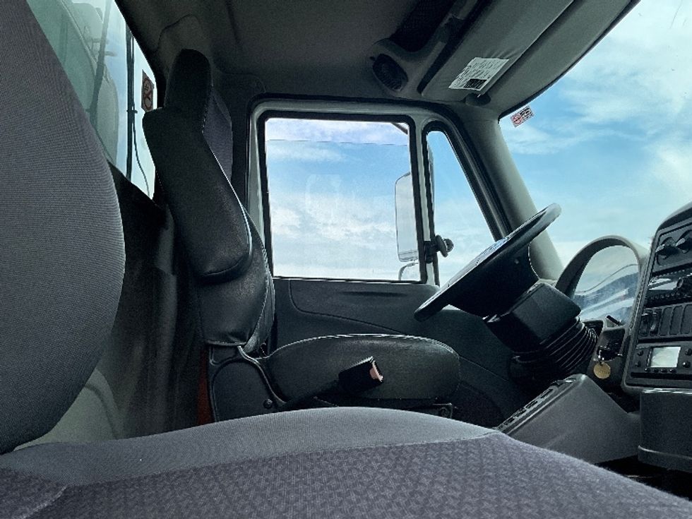 Refrigerated Truck-Light and Medium Duty Trucks-International-2019-4400-Ottawa-ON-220,649\n\t\tkm-$ 81,750 - Image 21