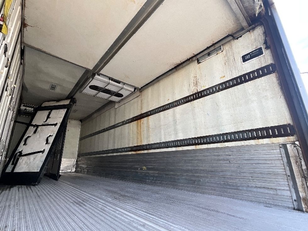 Refrigerated Truck-Light and Medium Duty Trucks-International-2019-4400-Ottawa-ON-225,013\n\t\tkm-$ 85,000 - Image 11