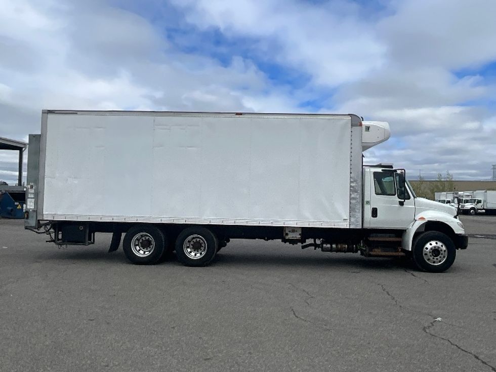 Refrigerated Truck-Light and Medium Duty Trucks-International-2019-4400-Ottawa-ON-239,611\n\t\tkm-$ 80,500 - Image 10