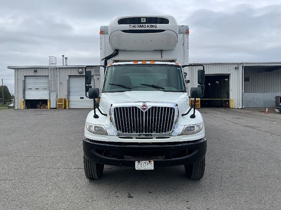 Refrigerated Truck-Light and Medium Duty Trucks-International-2019-4400-Ottawa-ON-239,611\n\t\tkm-$ 80,500 - Image 2
