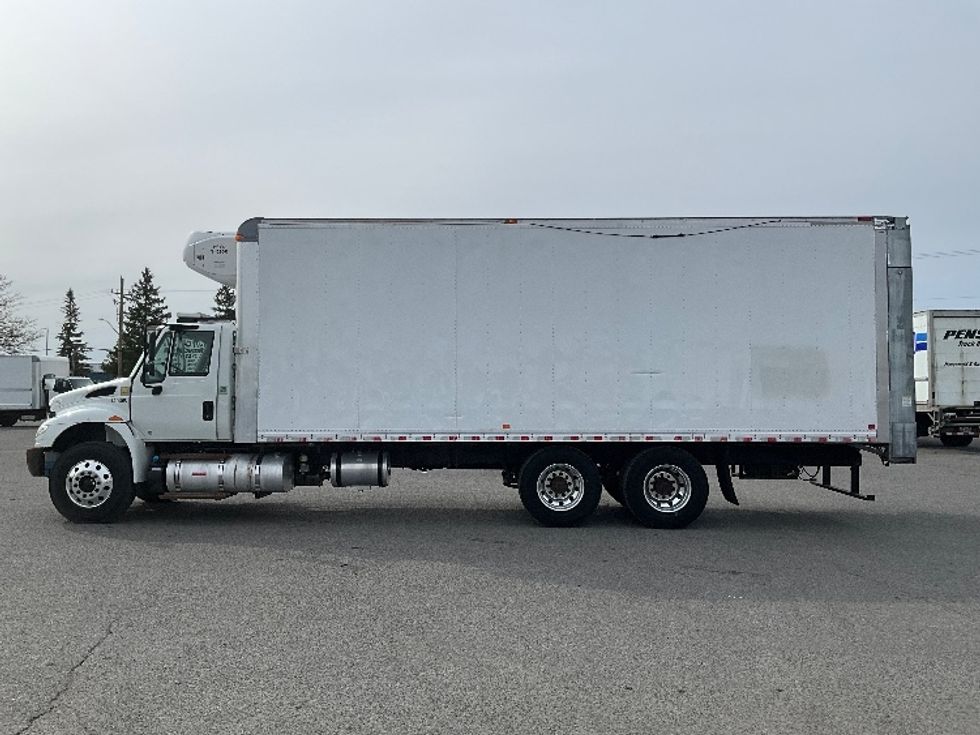 Refrigerated Truck-Light and Medium Duty Trucks-International-2019-4400-Ottawa-ON-244,397\n\t\tkm-$ 80,750 - Image 4