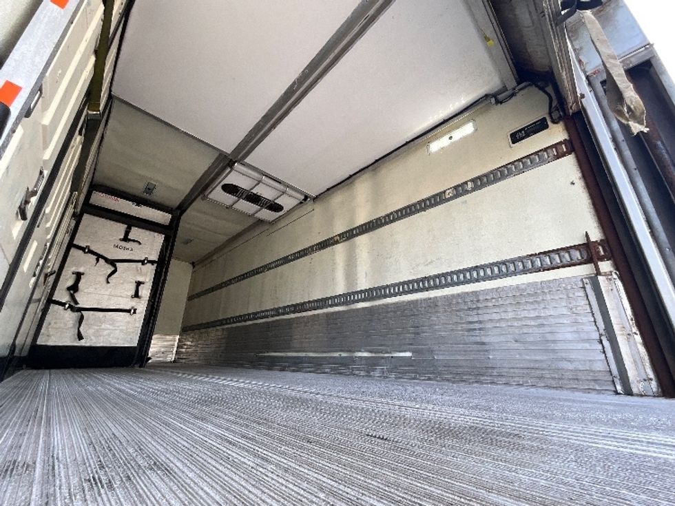 Refrigerated Truck-Light and Medium Duty Trucks-International-2019-4400-Ottawa-ON-245,951\n\t\tkm-$ 86,250 - Image 12
