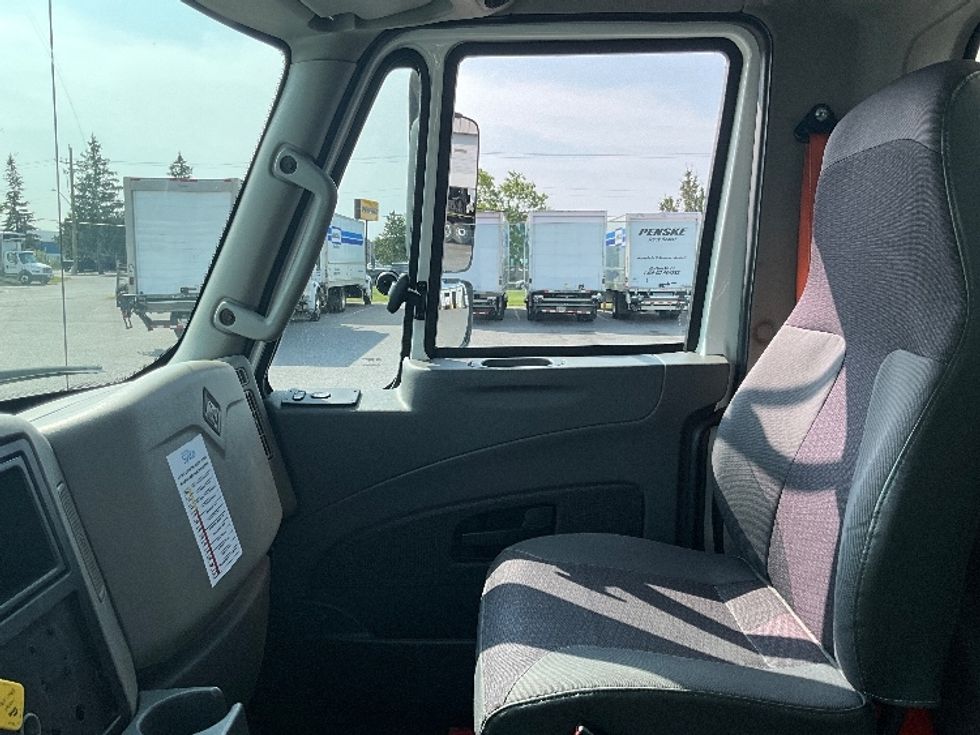 Refrigerated Truck-Light and Medium Duty Trucks-International-2019-4400-Ottawa-ON-245,951\n\t\tkm-$ 86,250 - Image 19