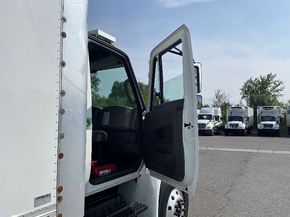 Refrigerated Truck-Light and Medium Duty Trucks-International-2019-4400-Ottawa-ON-245,951\n\t\tkm-$ 86,250 - Image 20