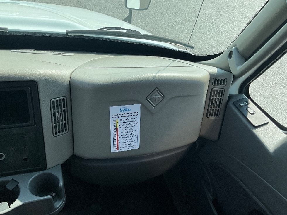 Refrigerated Truck-Light and Medium Duty Trucks-International-2019-4400-Ottawa-ON-245,951\n\t\tkm-$ 86,250 - Image 21