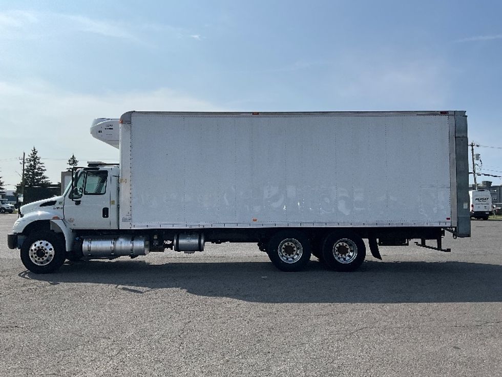 Refrigerated Truck-Light and Medium Duty Trucks-International-2019-4400-Ottawa-ON-245,951\n\t\tkm-$ 86,250 - Image 4
