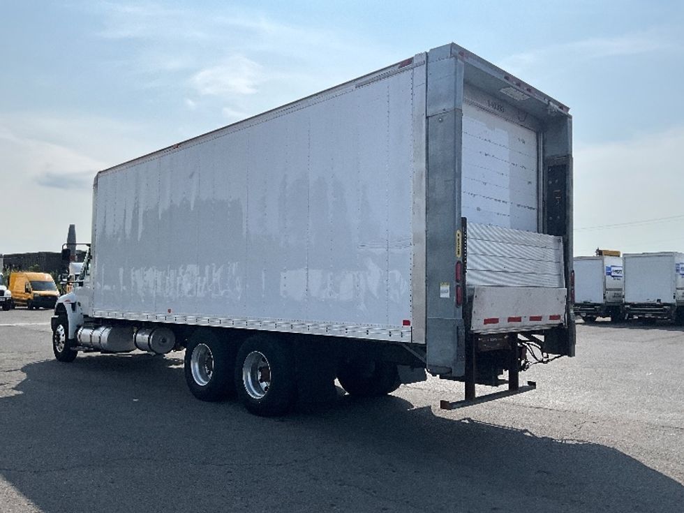 Refrigerated Truck-Light and Medium Duty Trucks-International-2019-4400-Ottawa-ON-245,951\n\t\tkm-$ 86,250 - Image 6