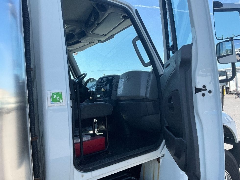 Refrigerated Truck-Light and Medium Duty Trucks-International-2019-4400-Ottawa-ON-256,526\n\t\tkm-$ 79,250 - Image 19