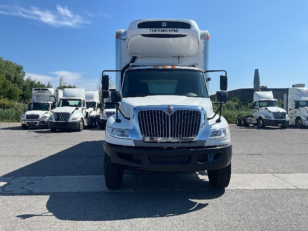 Refrigerated Truck-Light and Medium Duty Trucks-International-2019-4400-Ottawa-ON-256,526\n\t\tkm-$ 79,250 - Image 2