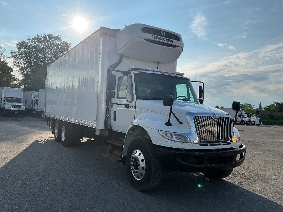 Refrigerated Truck-Light and Medium Duty Trucks-International-2019-4400-Ottawa-ON-290,603\n\t\tkm-$ 81,750 - Image 1