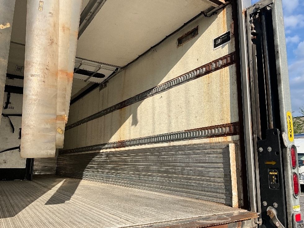 Refrigerated Truck-Light and Medium Duty Trucks-International-2019-4400-Ottawa-ON-290,603\n\t\tkm-$ 81,750 - Image 12