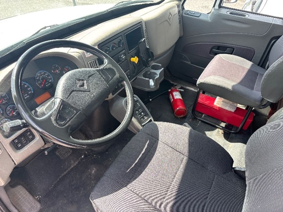 Refrigerated Truck-Light and Medium Duty Trucks-International-2019-4400-Ottawa-ON-290,603\n\t\tkm-$ 81,750 - Image 17