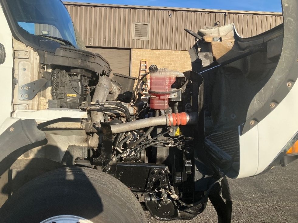 Refrigerated Truck-Light and Medium Duty Trucks-International-2019-HV613-Parsippany-NJ-375,216\n\t\tmiles-$ 65,000 - Image 23