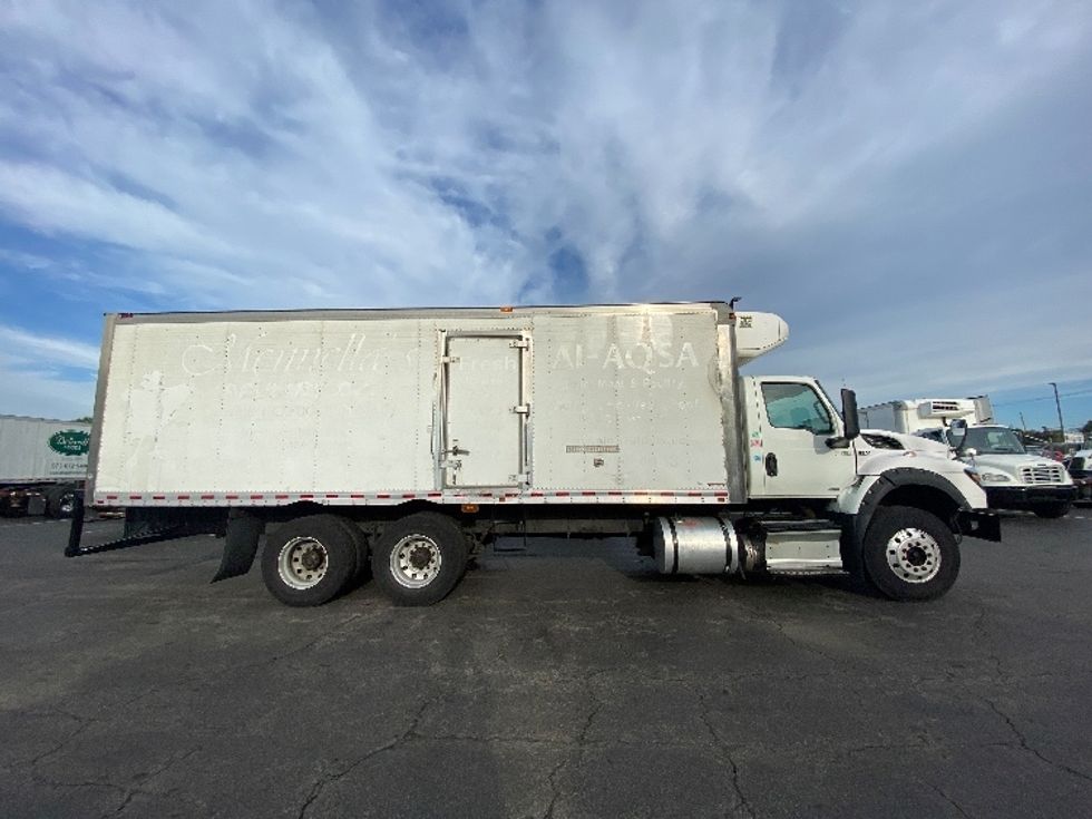 Refrigerated Truck-Light and Medium Duty Trucks-International-2019-HV613-Parsippany-NJ-385,826\n\t\tmiles-$ 69,250 - Image 14