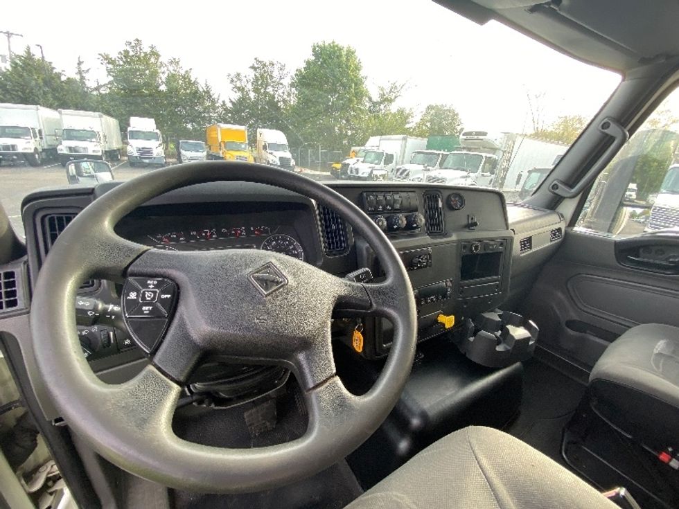 Refrigerated Truck-Light and Medium Duty Trucks-International-2019-HV613-Parsippany-NJ-385,826\n\t\tmiles-$ 69,250 - Image 17