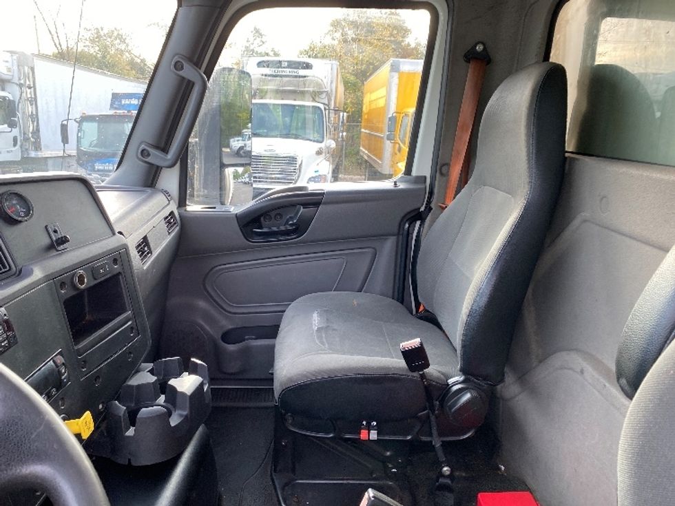 Refrigerated Truck-Light and Medium Duty Trucks-International-2019-HV613-Parsippany-NJ-385,826\n\t\tmiles-$ 69,250 - Image 18